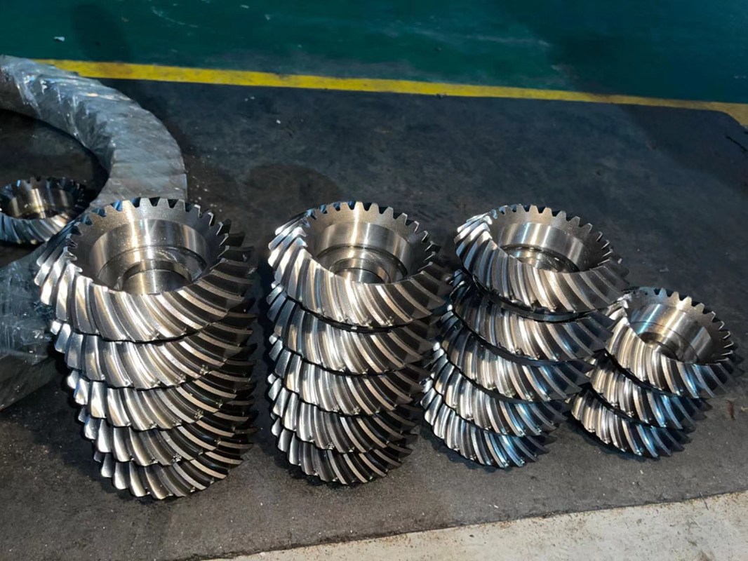 Yüksek aşınma direnci Büyük Bevel Gear Crusher için Düşük Gürültülü Kolay Kurulum