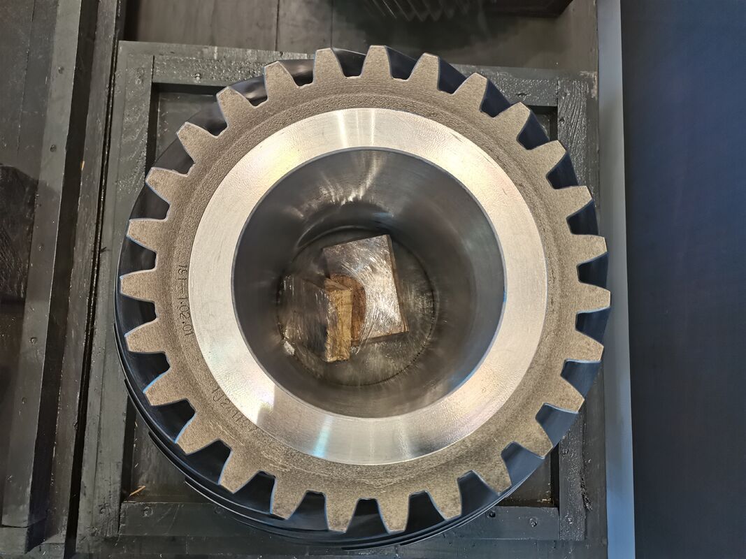 HRC45-62 Sertliğe Sahip ve Yumuşak Güç İletimi için Özelleştirilebilir Diş Sayısına Sahip Yüksek Hassasiyetli Spiral Konik Dişli