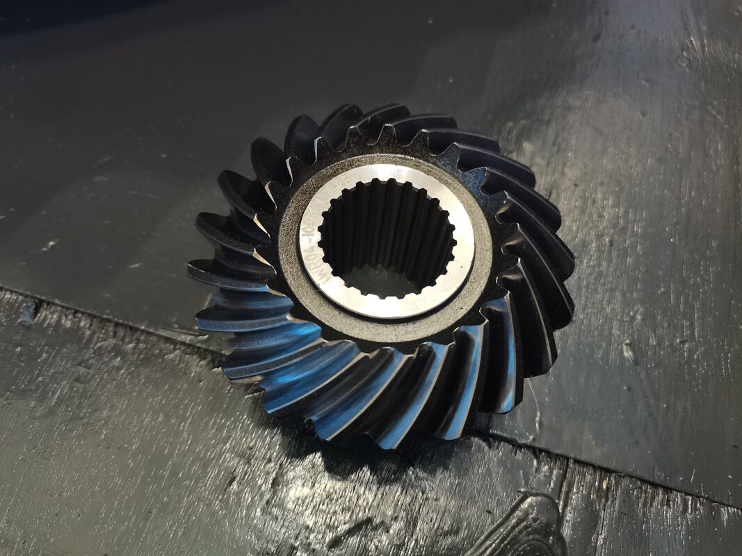 Ruida High Precision Büyük Spiral Bevel Gear For Crusher Makine Reducer Aksesuarları